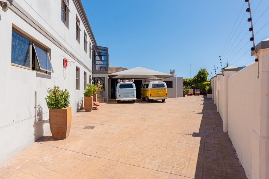 4 Bedroom Property for Sale in Myburgh Park Western Cape